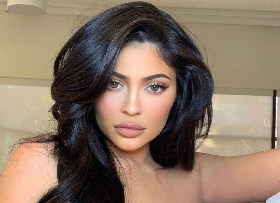 Kylie Jenner Is The First Woman To Reach 300 Million Instagram Followers